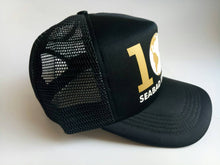 Topi ITB 100 tahun hitam banner emas